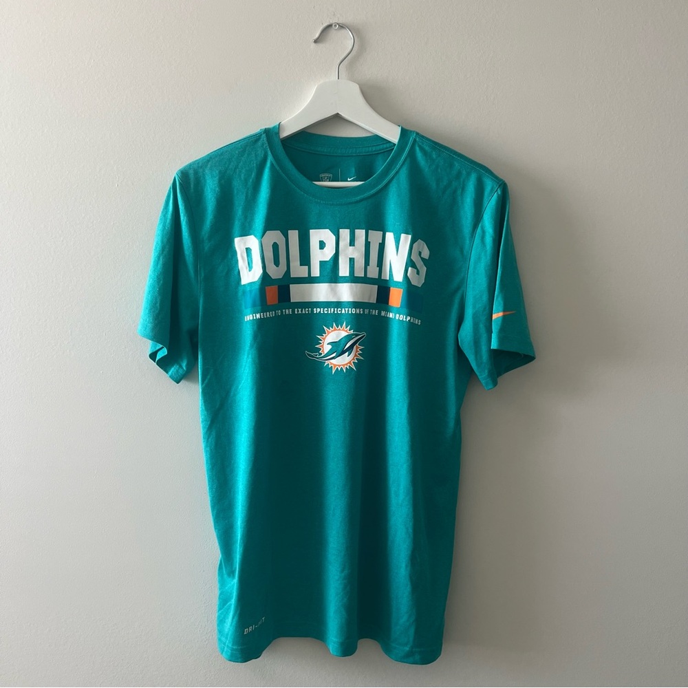 Teal Dolphins Graphic T-Shirt